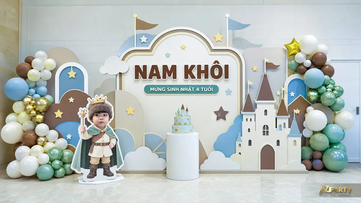 Backdrop lâu đài xanh mint với mây, sao và ảnh bé Nam Khôi