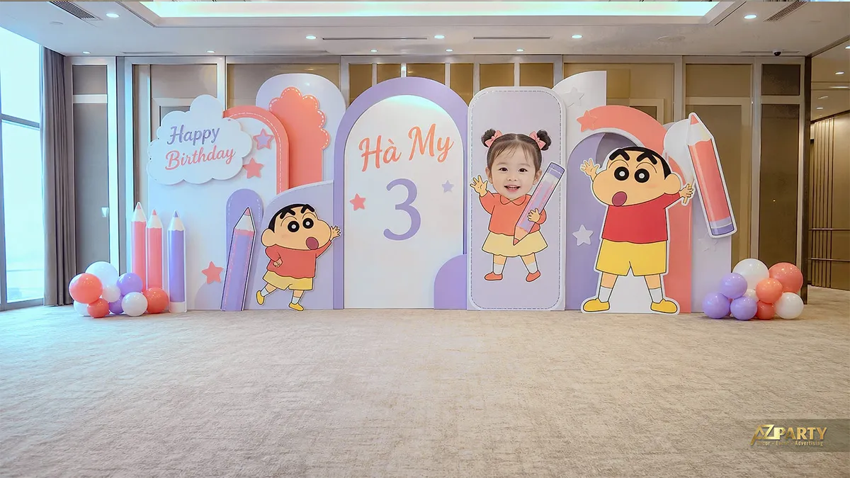 Mẫu Shin xanh nhạt hồng với nhiều nhân vật đáng yêu