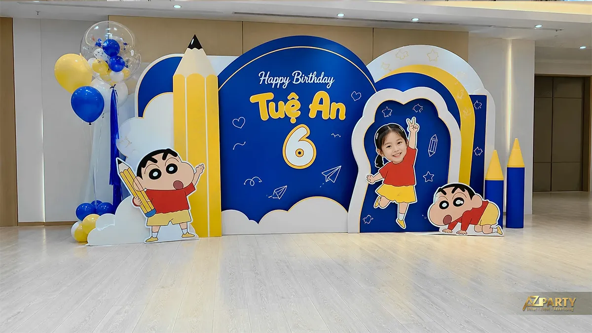 Mẫu Shin xanh đậm vàng với hai cụm nhân vật cân đối