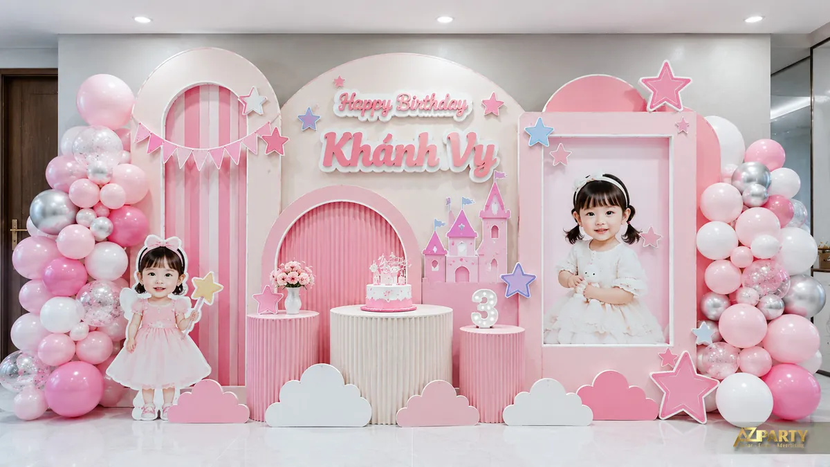 Mẫu lâu đài hồng cho bé Khánh Vy với cửa vòm, ngôi sao và bóng pastel hai bên