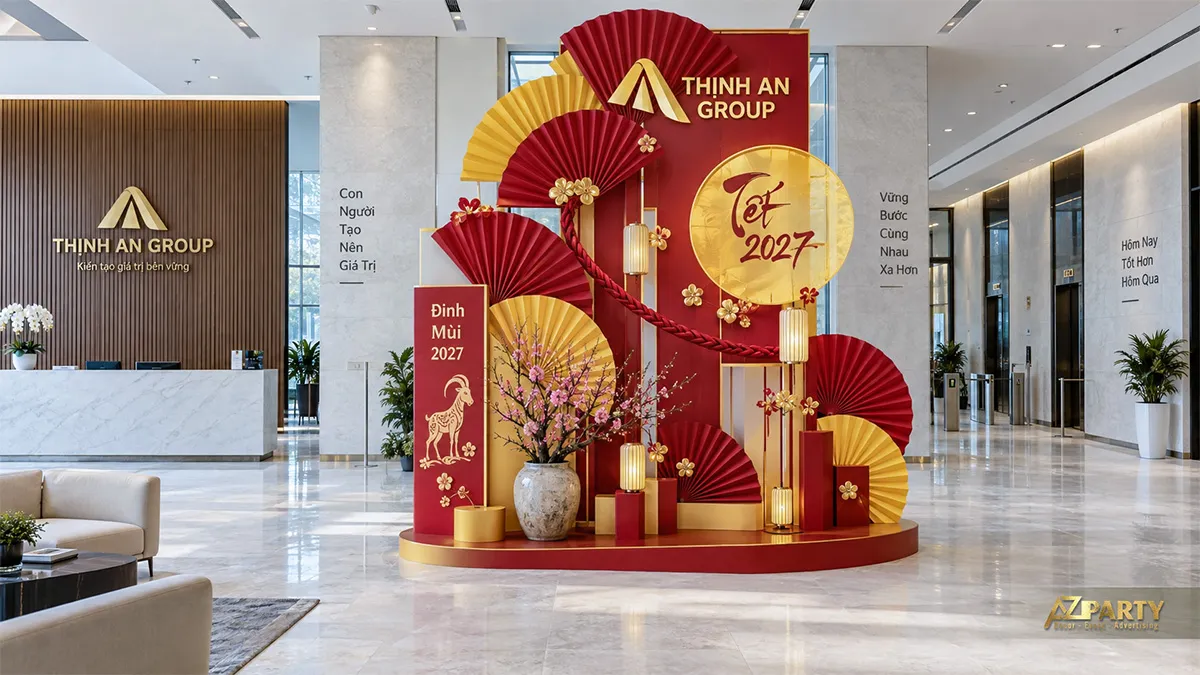 Backdrop quạt xếp và mai vàng tại sảnh Thịnh An