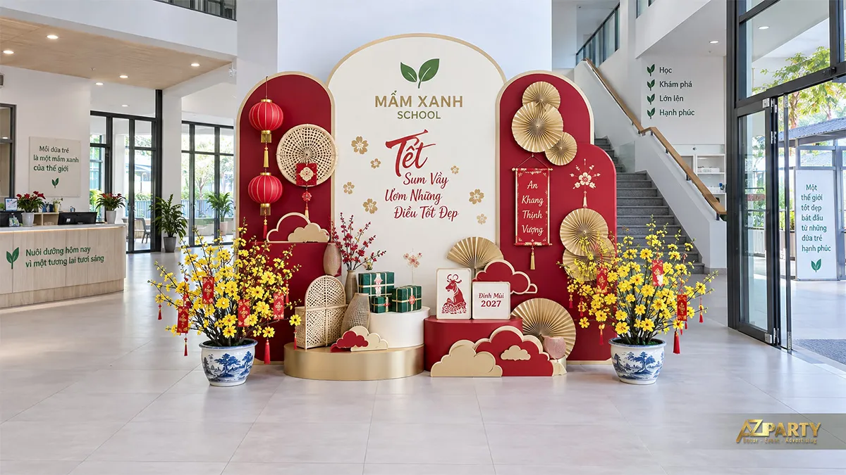 Backdrop trường học có mai vàng và quạt mây tre
