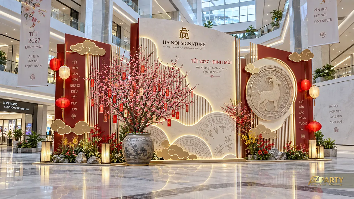 Không gian Tết tại trung tâm thương mại lấy cảm hứng Hà Nội với trống đồng, mây vàng và đào