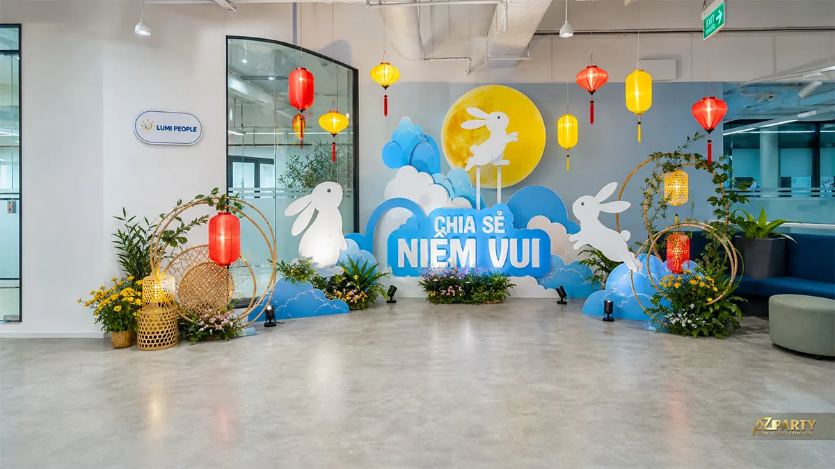 Vách thỏ ngọc và lồng đèn trong văn phòng