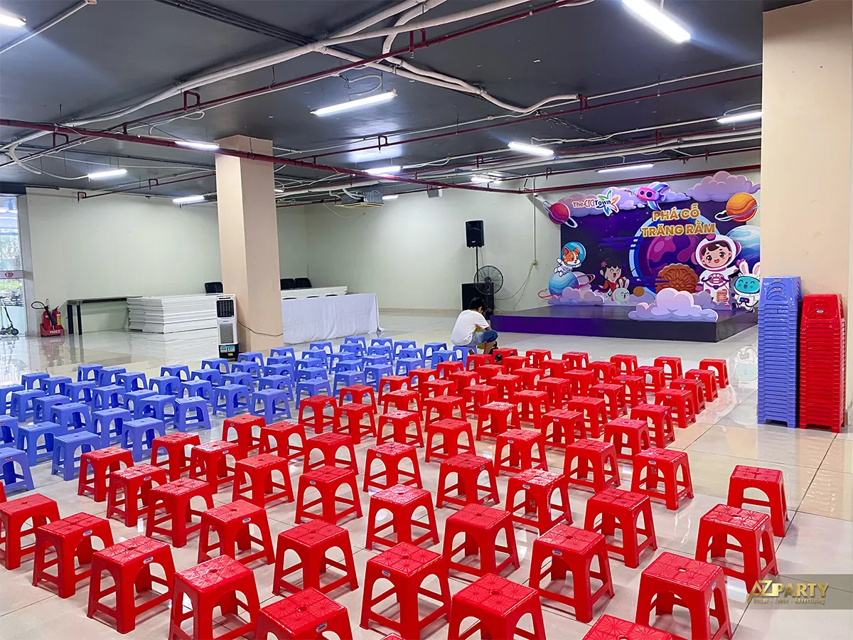 Không gian ghế ngồi hướng về sân khấu Trung thu Era Town trước giờ diễn ra chương trình