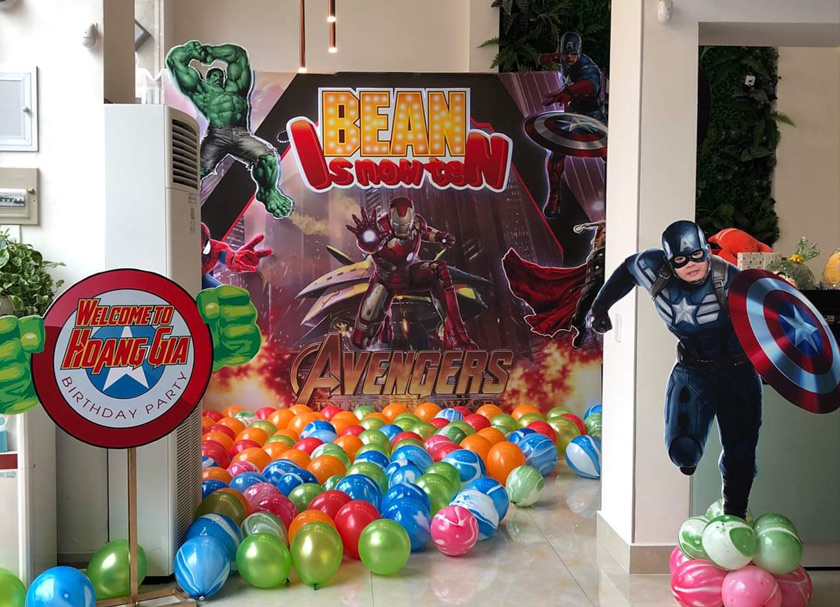 Tổng hợp mẫu backdground trang trí sinh nhật Avengers cho bé trai