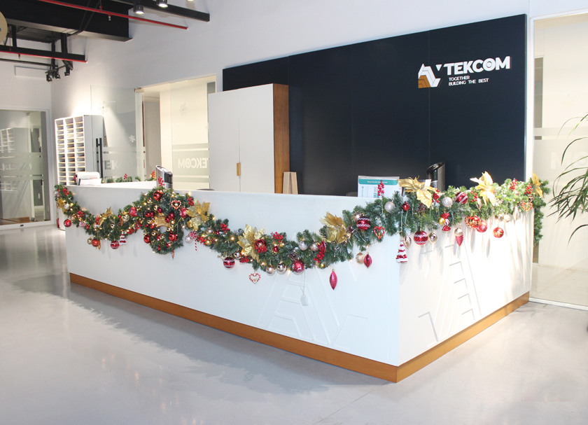 Mê mẩn không khí Noel được trang trí lung linh tại công ty Tekcom