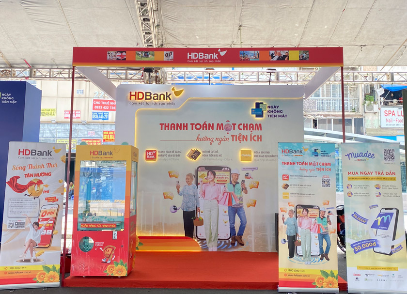 Dịch vụ thi công gian hàng tiêu chuẩn cho ngân hàng HDBank