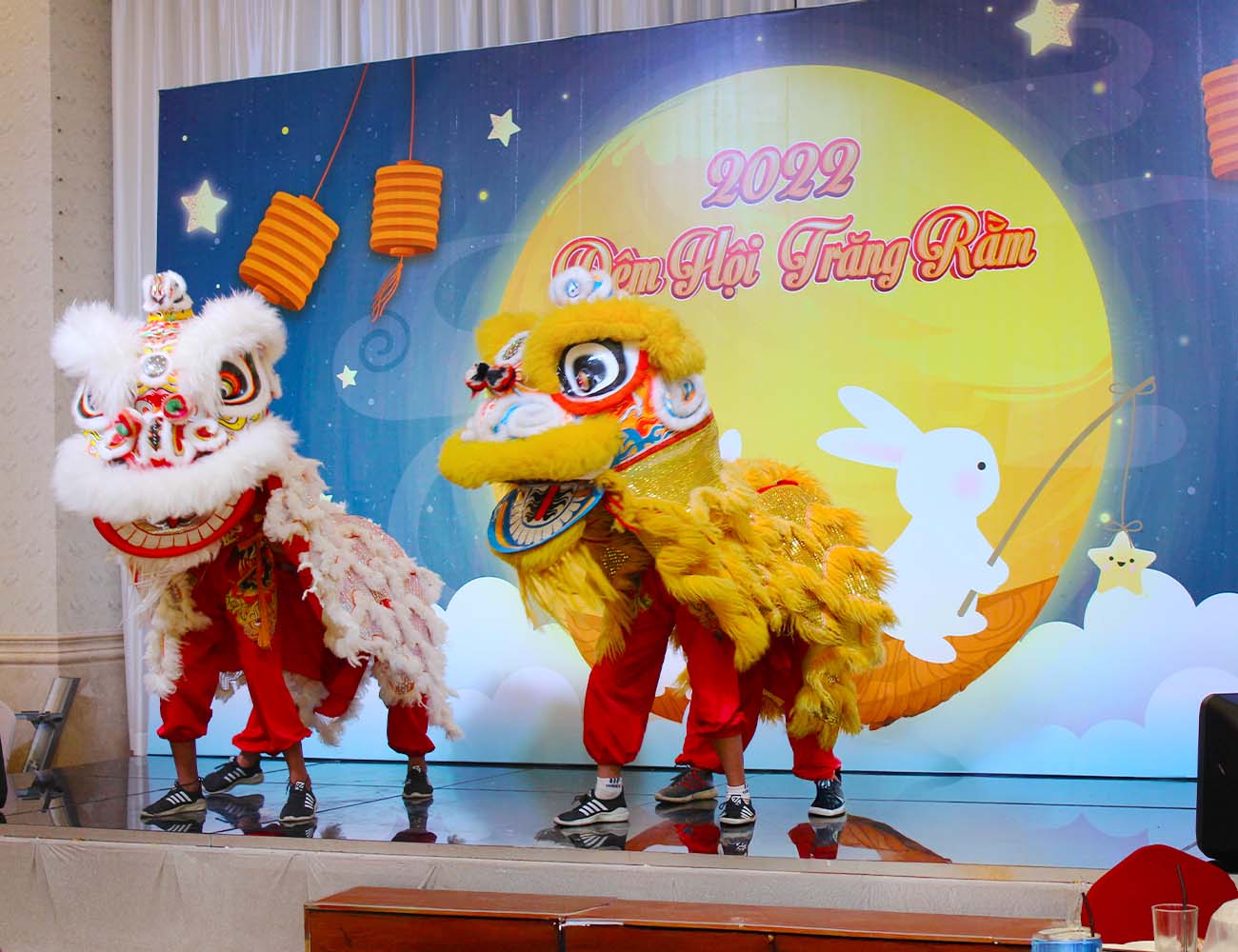 Cùng công ty Nam Côn Sơn hưởng ứng sự náo nhiệt đêm Trung thu