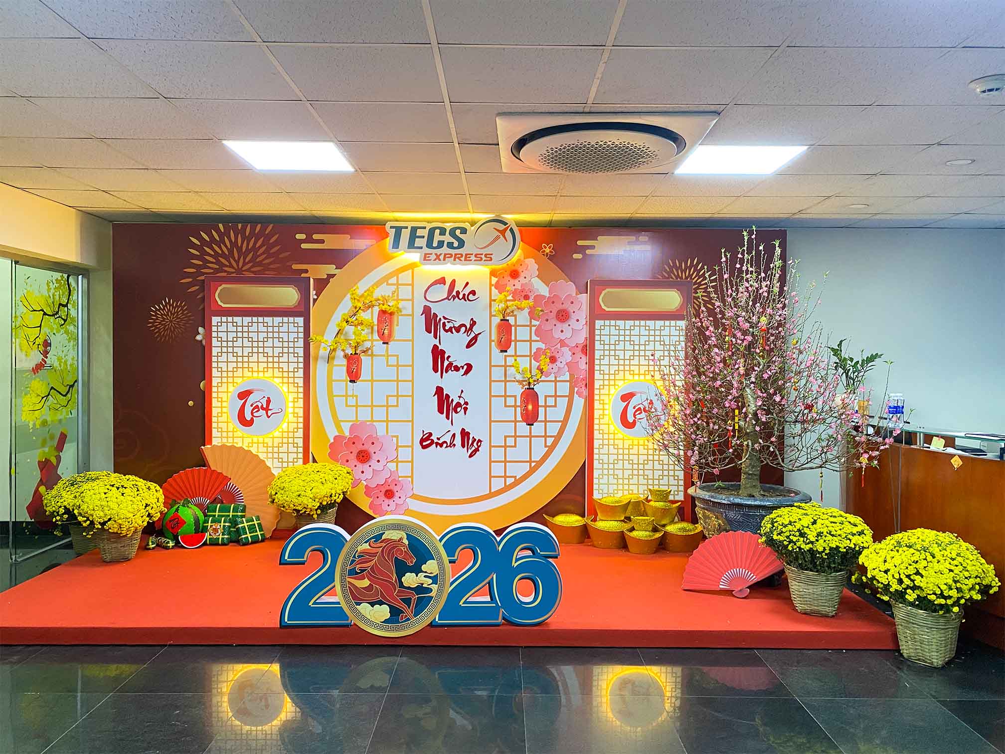 Tiểu Cảnh Tết Rực Rỡ Sắc Xuân Tại Văn Phòng Tecs Express