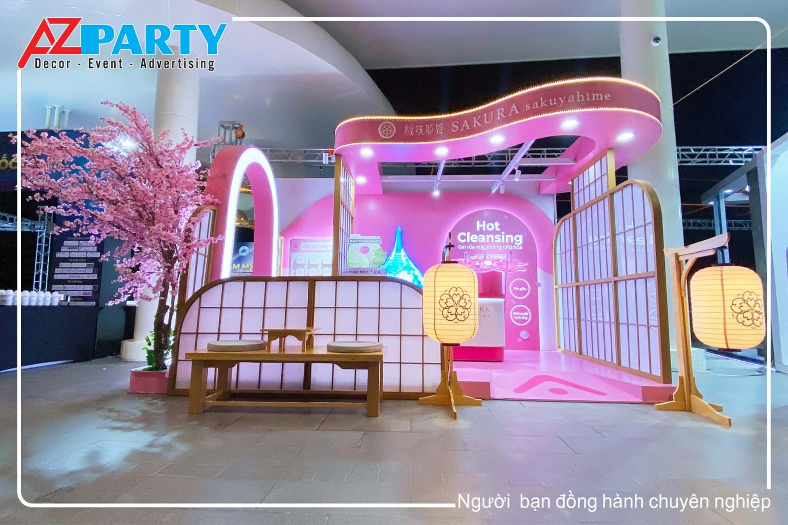 Cảnh chính diện booth sakura
