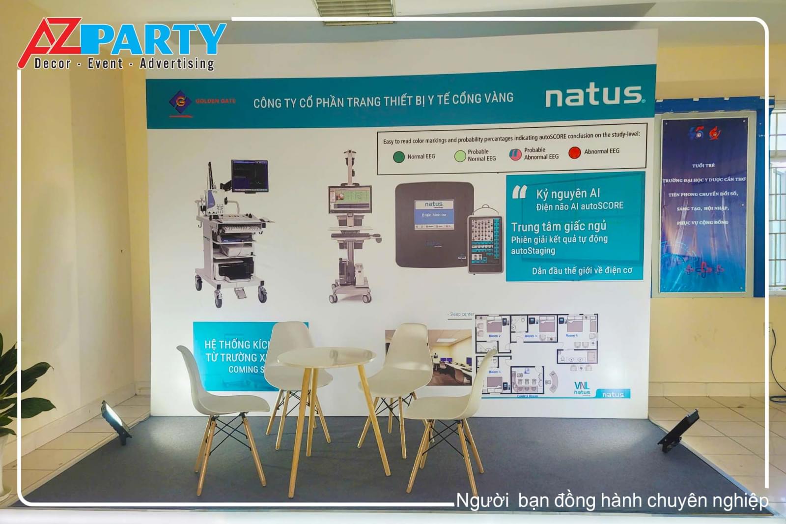 Cận cảnh mặt chính diện booth Công Ty Trang Thiết Bị Y Tế Cổng Vàng