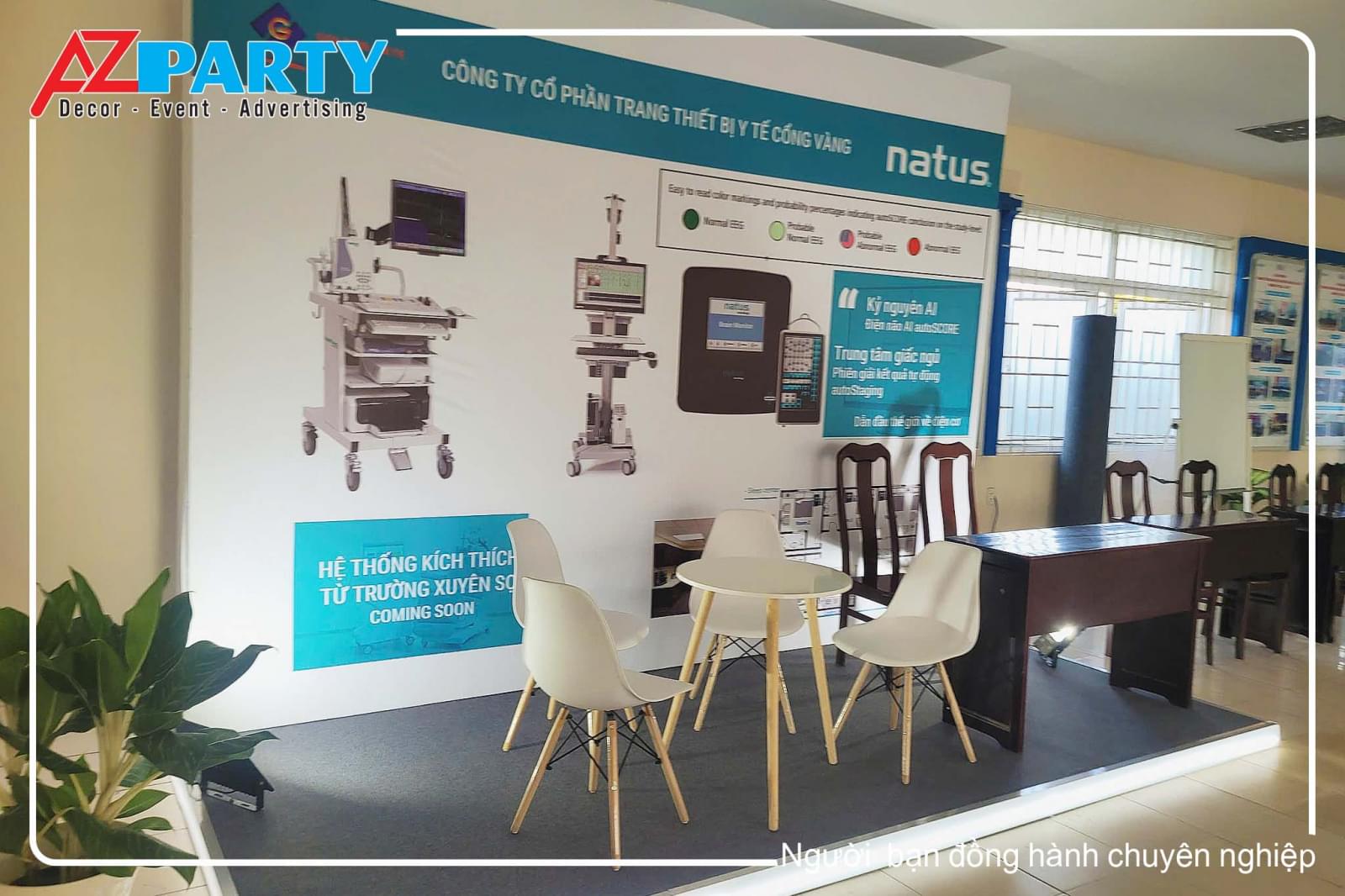 Mặt góc trái booth Công Ty Trang Thiết Bị Y Tế Cổng Vàng