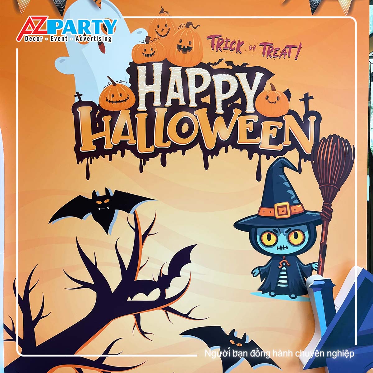 chữ halloween và phù thủy