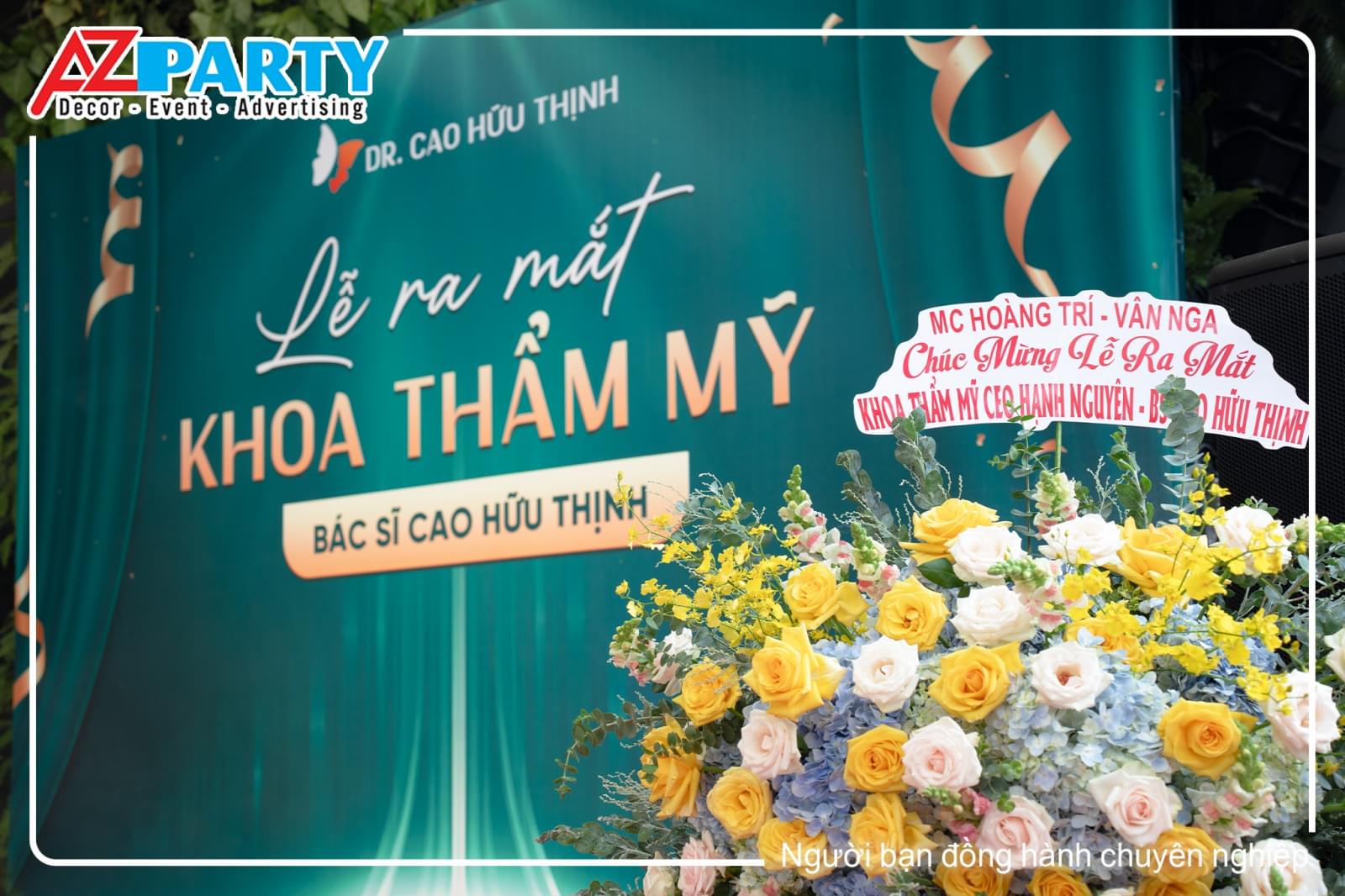 Cận cảnh backdrop khai trương 