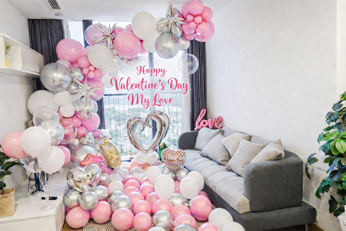 Trang trí Valentine tại phòng khách nhẹ nhàng với bóng bay 