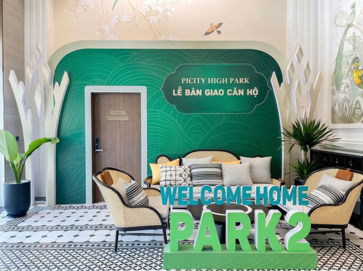 cận cảnh booth bàn giao căn hộ Picity Park 2