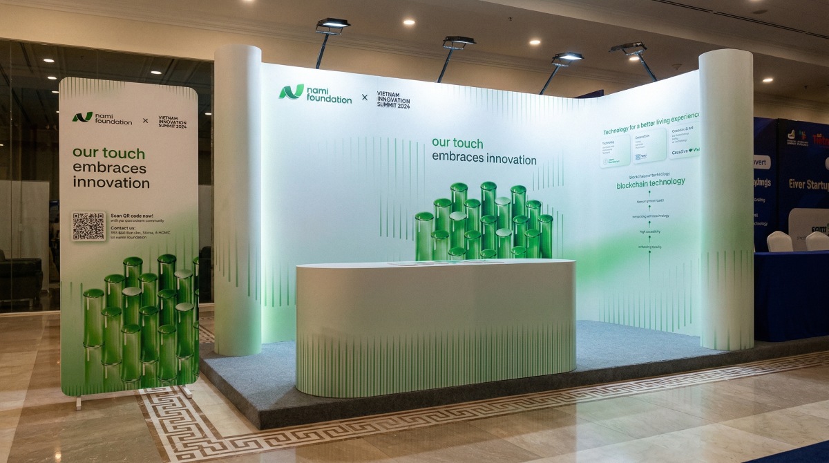 Booth Nami Foundation với màu xanh chủ đạo được thiết kế và thi công bởi AZparty
