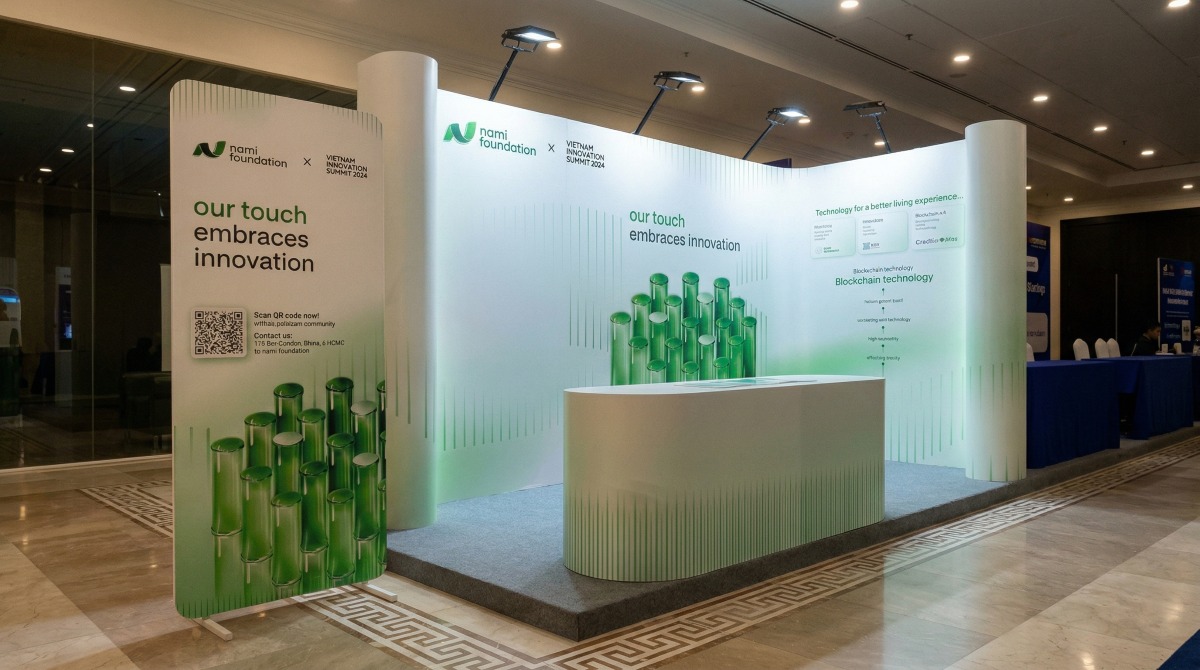 Góc chụp từ bên trái booth Nami Foundation