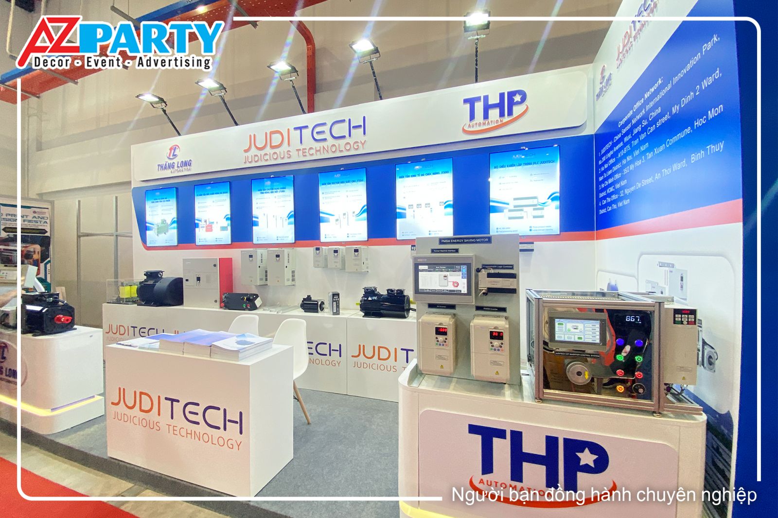 Góc chụp bên phải của gian hàng THP Automation 