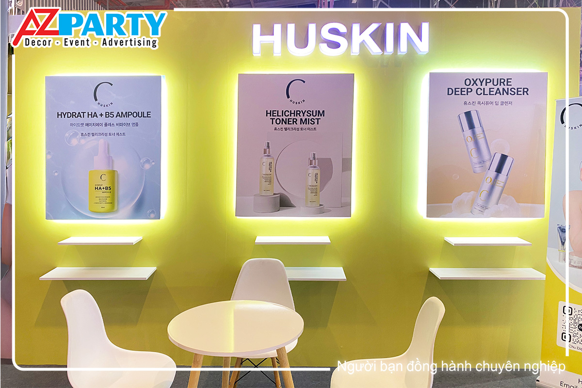 Góc chính diện 3 banner với các sản phẩm mỹ phẩm của Huskin