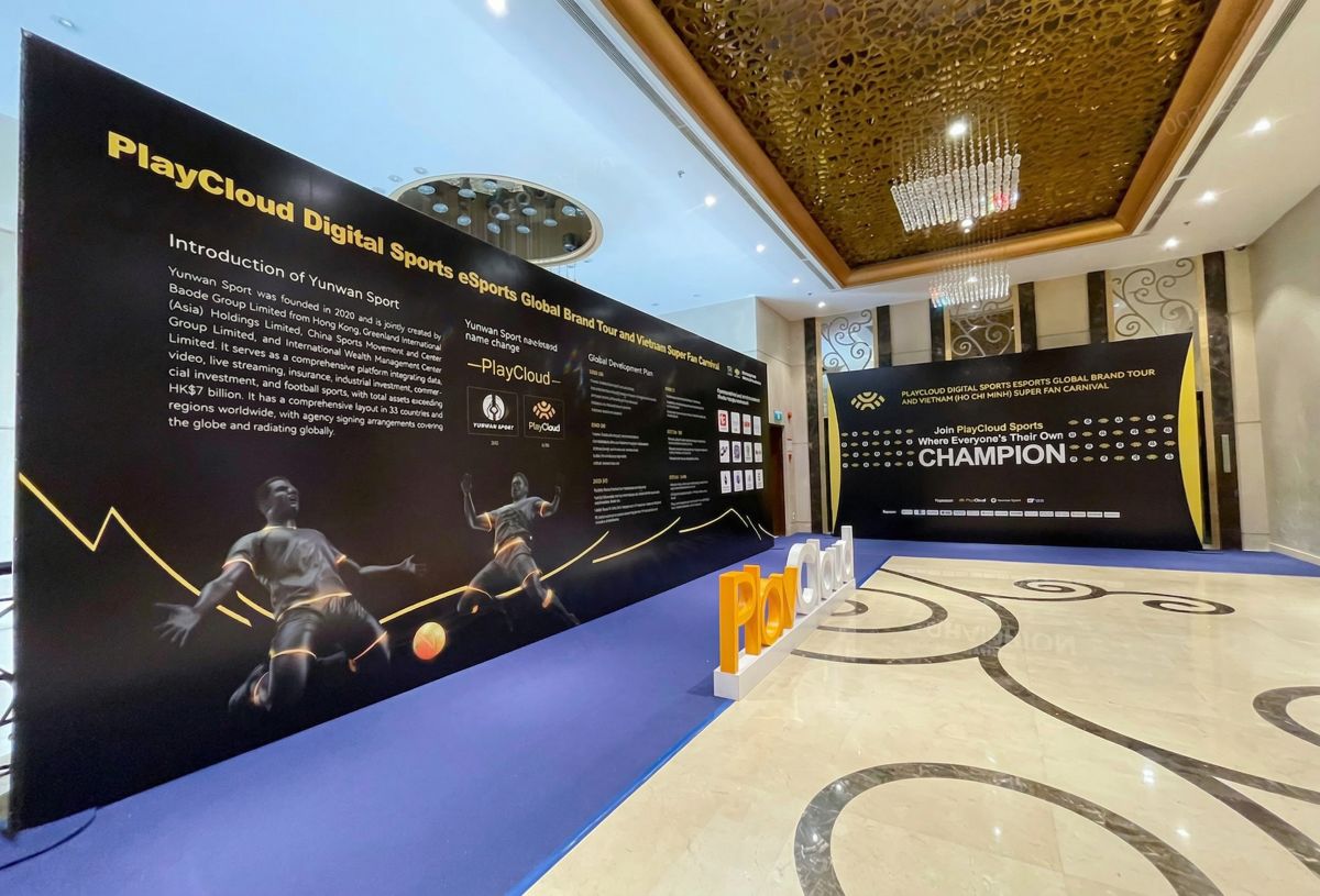 Photobooth sự kiên Playcloud Digital Sport, 2 booth thiết kế theo tone màu đen