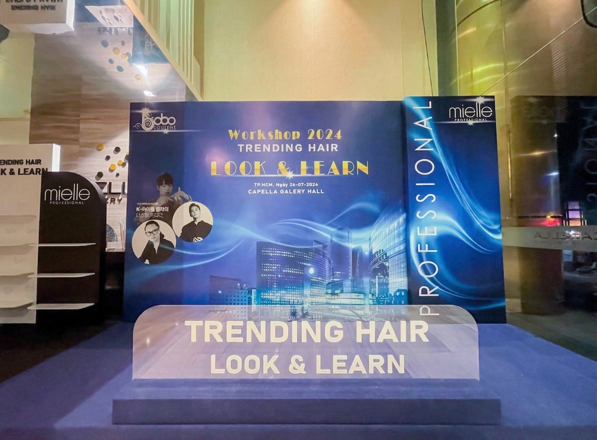 cận cảnh booth chụp hình chính tại sự kiện Trending Hair Look & Learn
