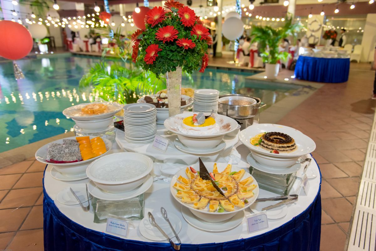 các mơn ăn tráng miệng trong buổi tiệc tất niên của Ikorn Solutions