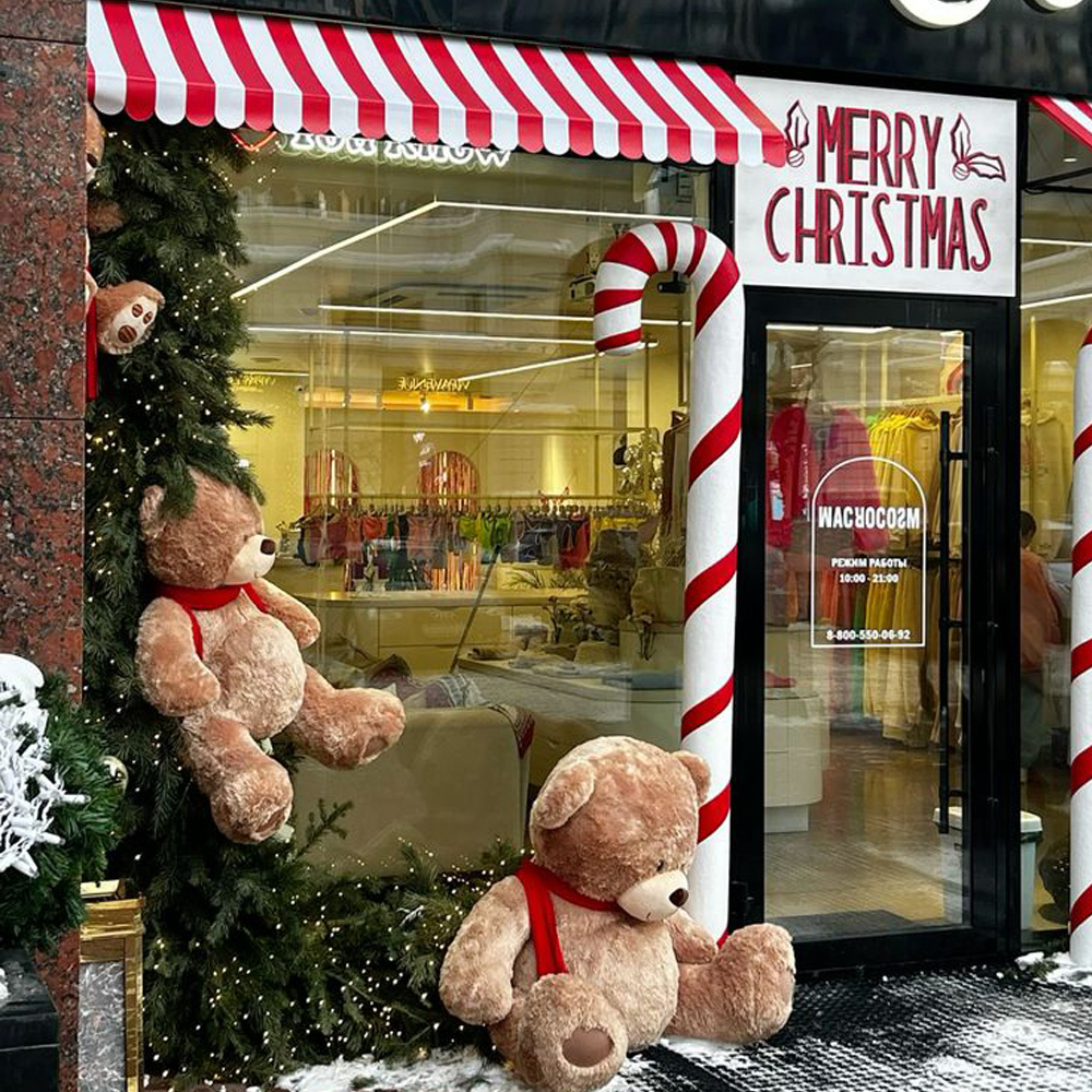 Trang trí noel cửa kính hiện đại 