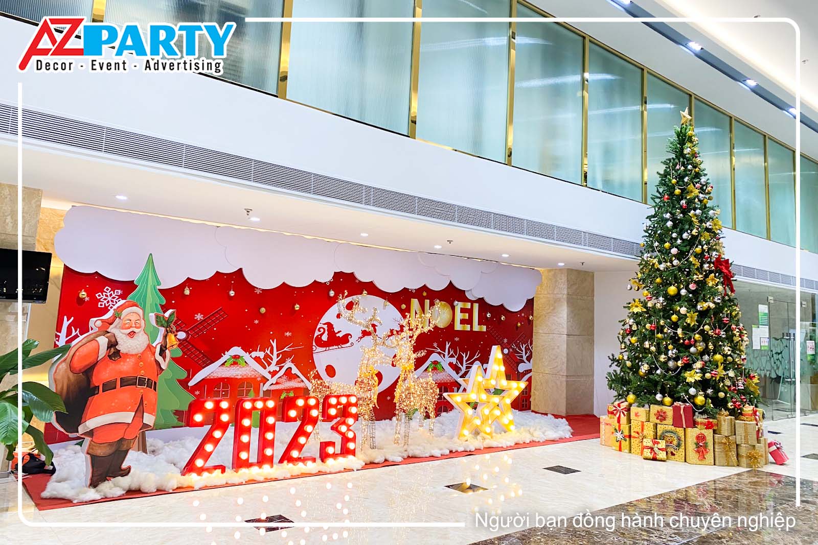Trang trí noel văn phòng sảnh PVFCCo