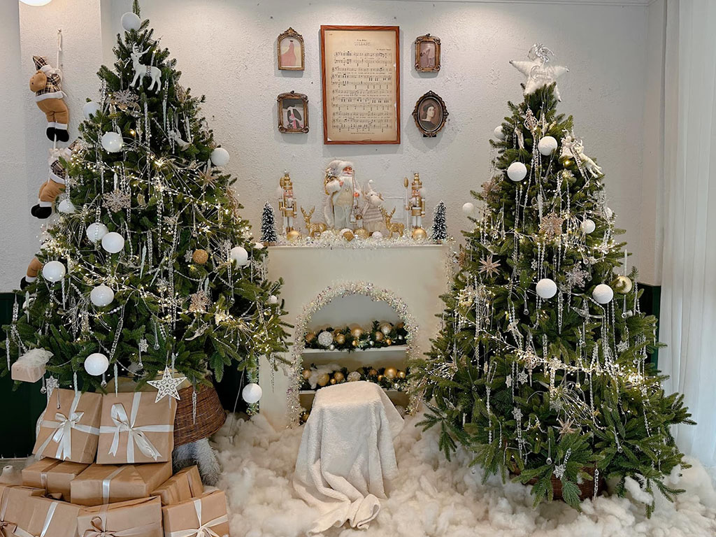 trang trí cây thông noel lấp lánh 