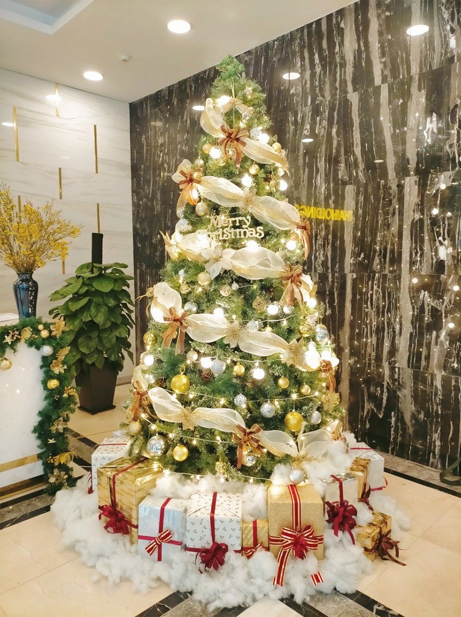 Trang trí cây thông noel tại nhà