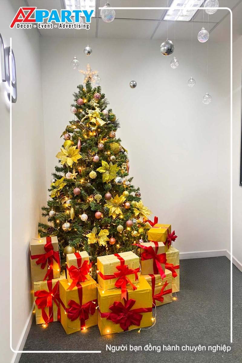 Cây thông truyền thống