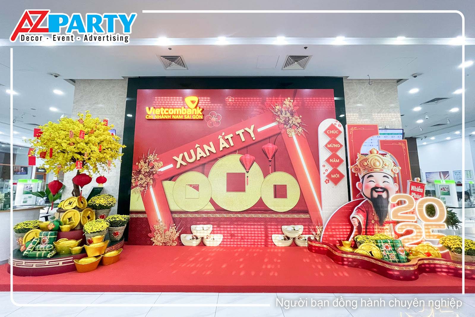 Tiểu cảnh truyền thống với sắc đỏ rực rỡ 